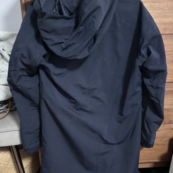 Lululemon Easy As Jacket in Navy - Water Resistant 4 - Picture 5 of 9